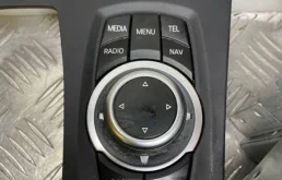 Магнитола для BMW 5er 2010 года на фотографиях