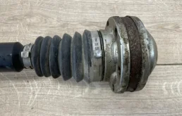 Привод передний правый для Volkswagen Tiguan 2016 года на фотографиях