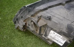 Фара правая для Volkswagen Jetta 2012 года на фотографиях