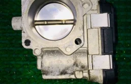 Дроссельная заслонка для Skoda Rapid 2015 года на фотографиях