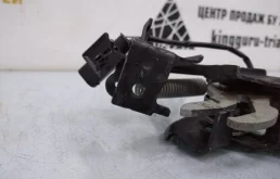 Замок капота для BMW X6 2022 года на фотографиях