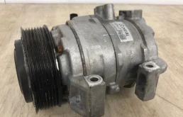 Компрессор кондиционера для Mitsubishi Pajero Sport 2010 года на фотографиях