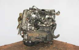 Двигатель для Kia Sorento 2002 года на фотографиях