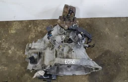 МКПП для Hyundai Solaris 2014 года на фотографиях