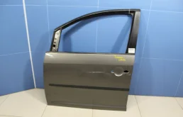 Дверь передняя левая для Volkswagen Touran 2008 года на фотографиях