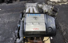 Двигатель без навесного для Lexus ES 2004 года на фотографиях