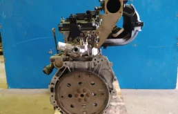 Двигатель без навесного для Nissan Altima 2002 года на фотографиях