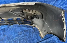 Бампер передний для Toyota Alphard 2003 года на фотографиях