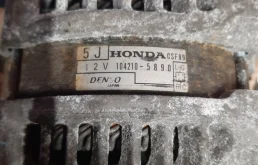 Генератор для Honda CR-V на фотографиях