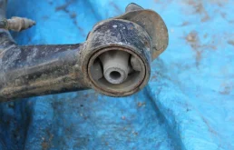 Задняя балка для Toyota Corolla 2002 года на фотографиях