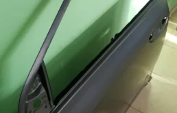 Дверь передняя левая для Toyota Corolla 2014 года на фотографиях