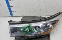 Фары для Toyota Highlander на фотографиях