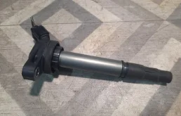 Катушка зажигания для Toyota Corolla 2008 года на фотографиях