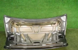 Дверь багажника для Volkswagen Passat на фотографиях