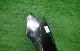 Крылья для BMW 7er 2015 года на фотографиях