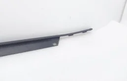 Уплотнитель задней левой двери для Audi Q7 2011 года на фотографиях