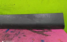 Молдинг передней левой двери для Audi Q7 на фотографиях