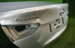 Дверь багажника для Hyundai Solaris 2021 года на фотографиях