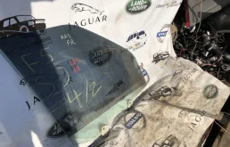 Стекло двери переднее правое для Land Rover Range Rover на фотографиях