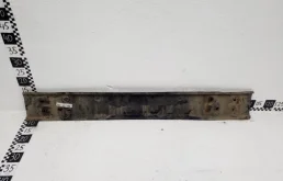 Усилитель заднего бампера для Toyota Corolla на фотографиях