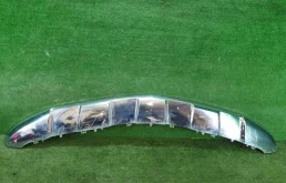 Фартук переднего бампера для Mercedes-Benz GL class на фотографиях