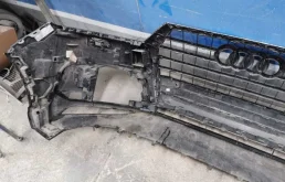 Бампер передний для Audi Q7 2014 года на фотографиях