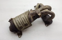 Выпускной коллектор для Toyota RAV4 на фотографиях