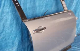 Дверь передняя правая для Mazda CX 7 2006 года на фотографиях