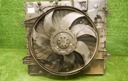 Диффузор вентилятора для Mercedes-Benz GL class на фотографиях