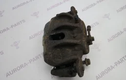 Суппорт передний левый для Land Rover Discovery на фотографиях