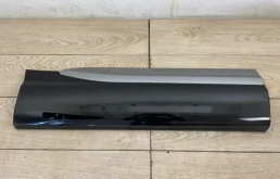 Стекло двери заднее правое для Audi Q7 на фотографиях