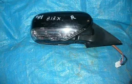 Стекла и зеркала для Subaru Legacy 2009 года на фотографиях