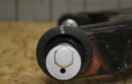 Рычаг задний левый нижний для Mitsubishi Pajero на фотографиях