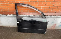 Дверь передняя правая для Toyota Corolla 2003 года на фотографиях
