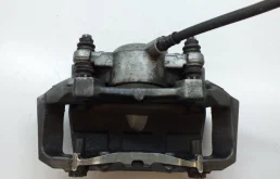 Суппорт задний левый для Mercedes-Benz E class 2015 года на фотографиях