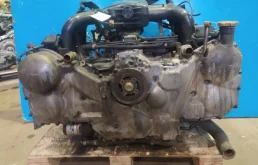 Двигатель без навесного для Subaru Legacy B4 на фотографиях