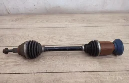 Привод передний правый для Volkswagen Tiguan 2007 года на фотографиях