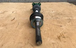 Привод передний правый для Mitsubishi Pajero Sport на фотографиях