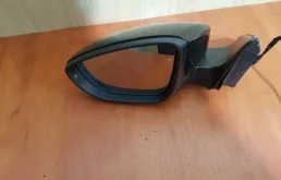 Зеркало боковое левое для Volkswagen Jetta 2019 года на фотографиях