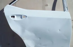 Дверь задняя правая для Toyota Corolla 2013 года на фотографиях