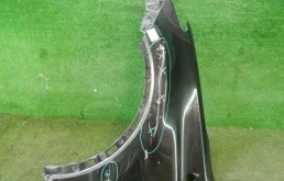 Крыло левое для Toyota RAV4 2016 года на фотографиях