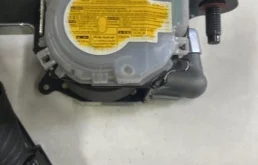 Ремень безопасности передний левый для Kia Rio 2014 года на фотографиях