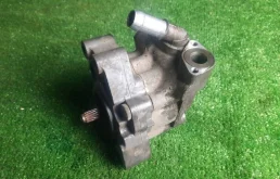 Насос ГУР для Audi A8 2010 года на фотографиях