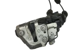 Замок двери задний левый для Toyota Corolla E120/E130 Седан 2000-2007