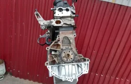 Двигатель без навесного для Volkswagen Amarok на фотографиях