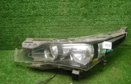 Фары для Toyota Corolla 2016 года на фотографиях