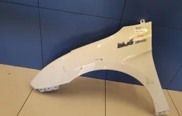 Крылья для Hyundai i40 2011 года на фотографиях