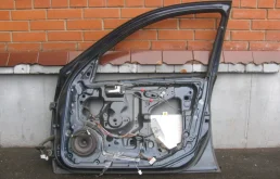 Дверь передняя правая для Nissan Almera Classic на фотографиях