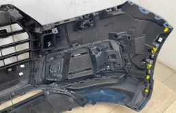 Усилитель переднего бампера для Audi Q7 на фотографиях