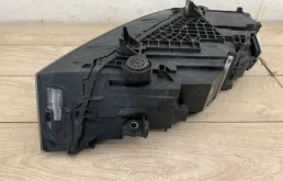 Фара ксенон левая для Audi Q7 на фотографиях